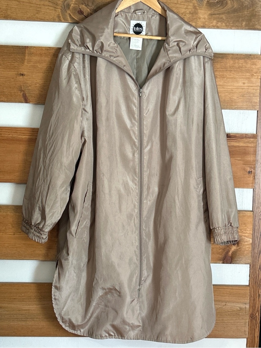 totes Women's Lightweight Trench Coat in Taupe